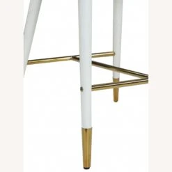 Other Counter Stool In White Faux Leather W/Rounded Back