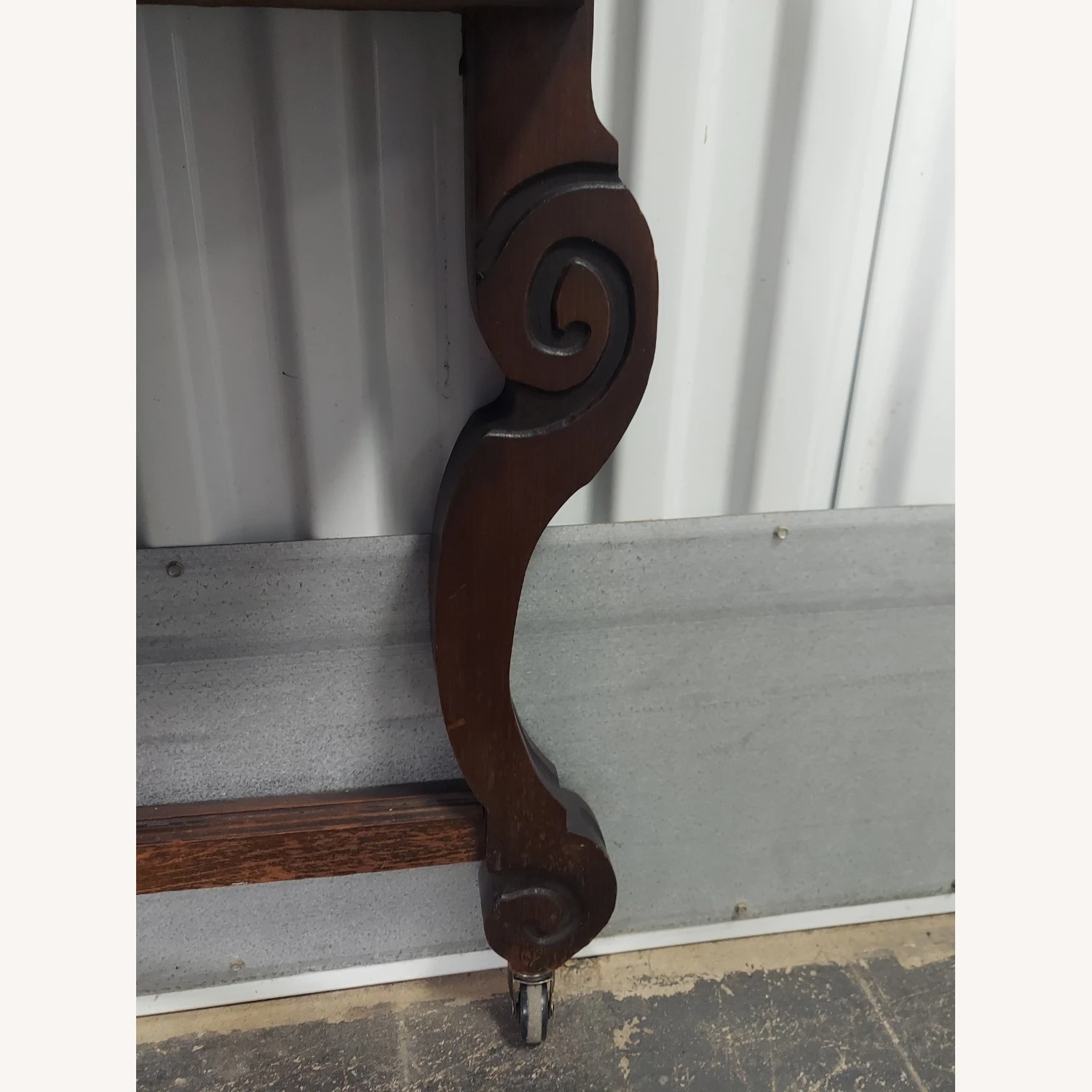 Victorian Style Entrance Table 4 Victorian Style Entrance Table - Image 4