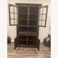 Other Corner Hutch