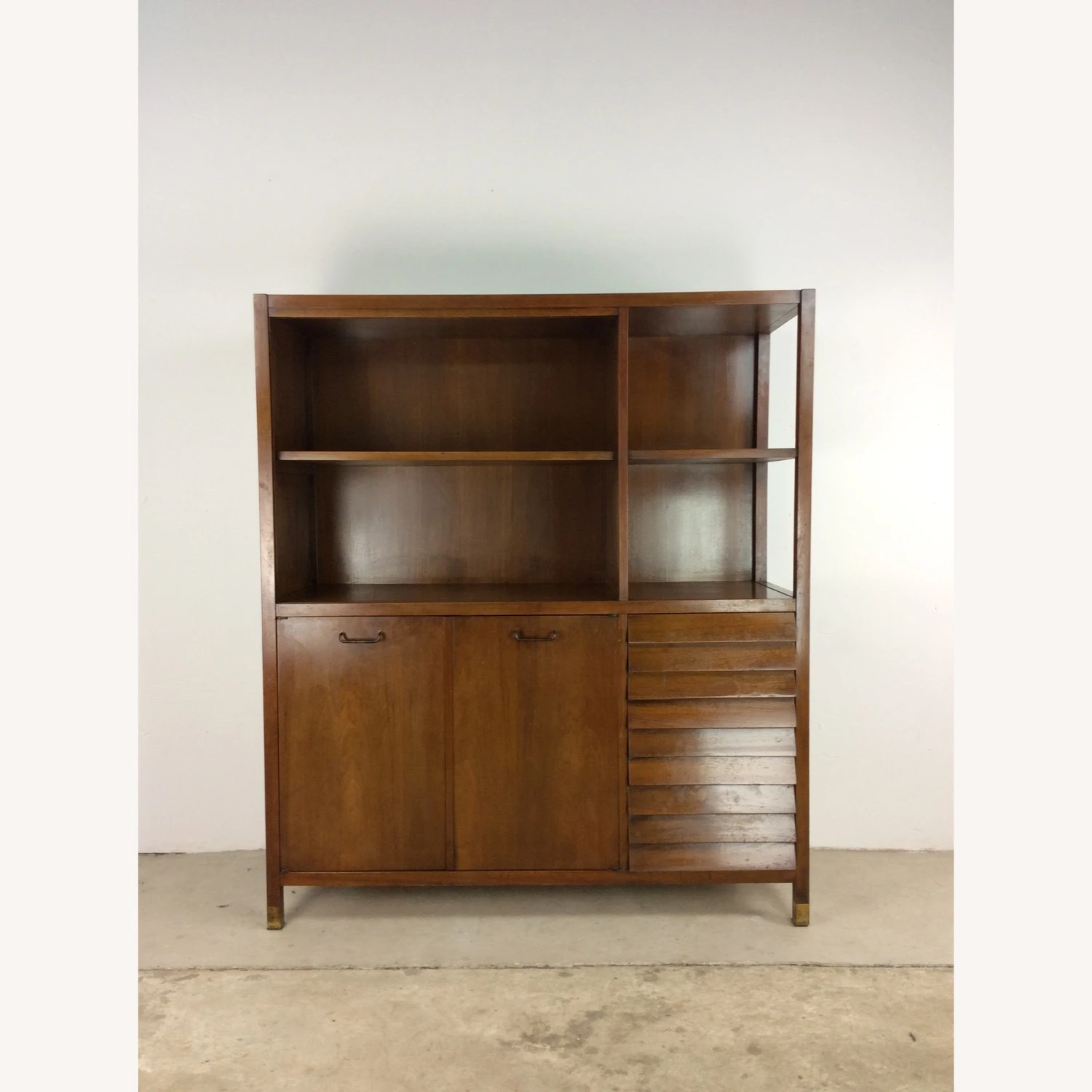 MCM China Cabinet By American Of Martinsville 16 MCM China Cabinet By American Of Martinsville - Image 16